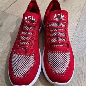 APL women’s Techloom Breeze Red Athletic Shoes size 11- barely worn!